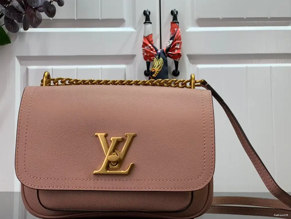 PM LOUIS LOCKME VUITTON CHAIN 0325